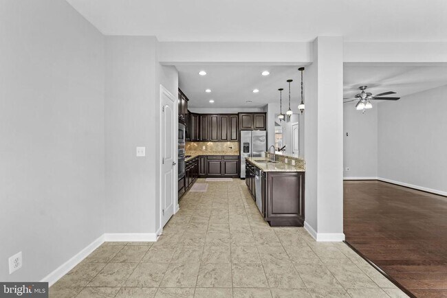 Building Photo - 21268 Park Grove Terrace