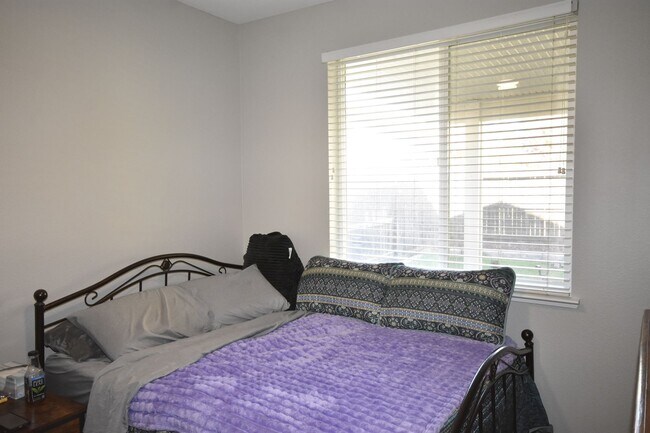 Building Photo - 11719 Kouros Way