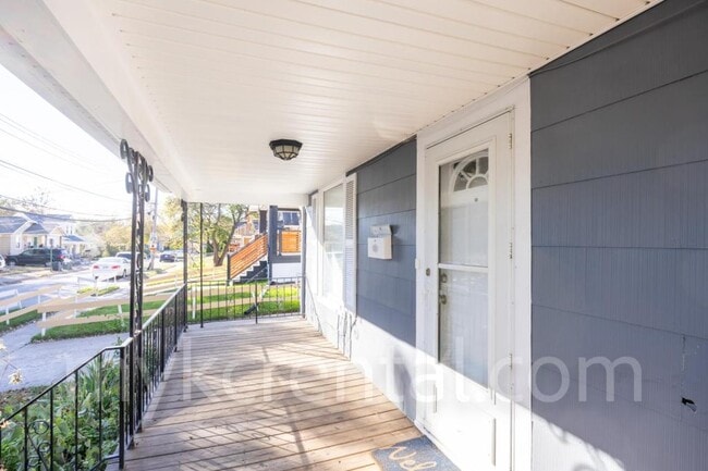 Building Photo - 4306 Fisher St