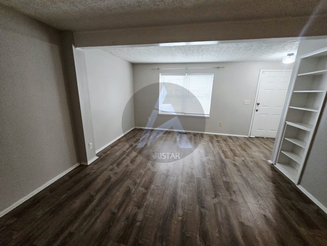 Building Photo - 8834 Long Beach Cir