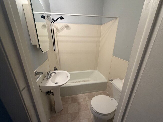 Building Photo - 49 S Bedford St