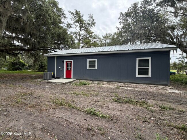 Building Photo - 656 Ridge Rd
