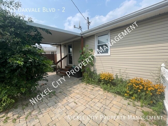 Building Photo - 193 Oakvale Blvd