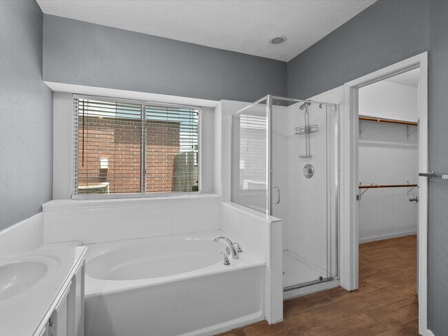 Building Photo - 4915 Stone Harbor Dr