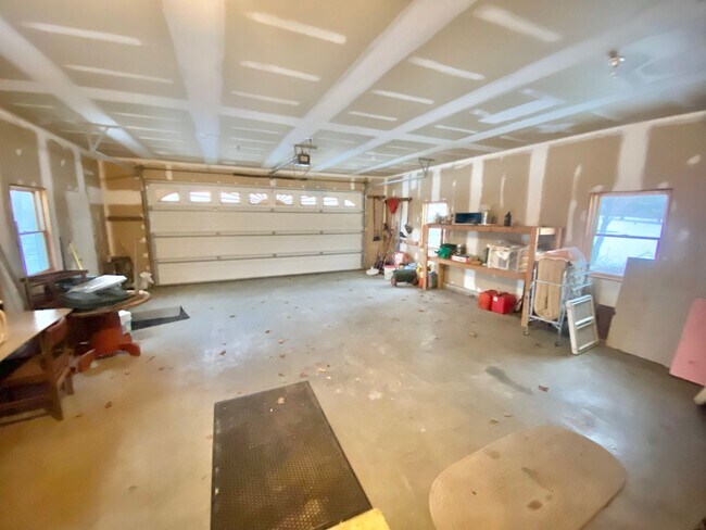 Building Photo - 1266 Old Creamery Rd
