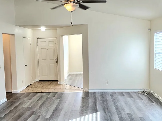 Building Photo - One story home featuring open floor plan