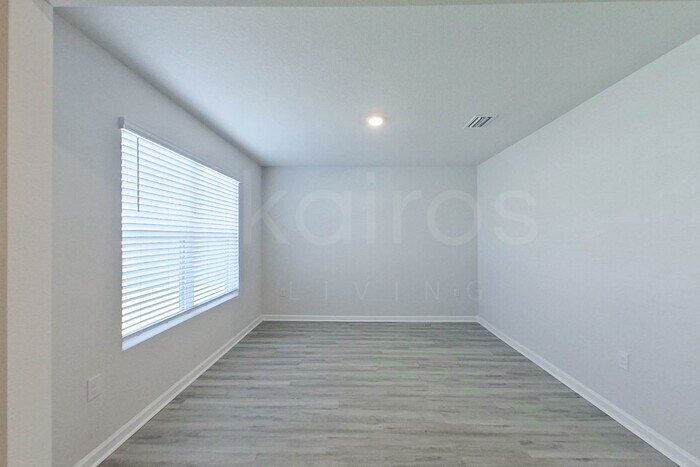 Building Photo - 4726 Malay Cir