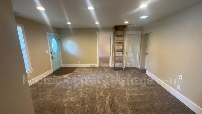 Building Photo - 312 N 100 E