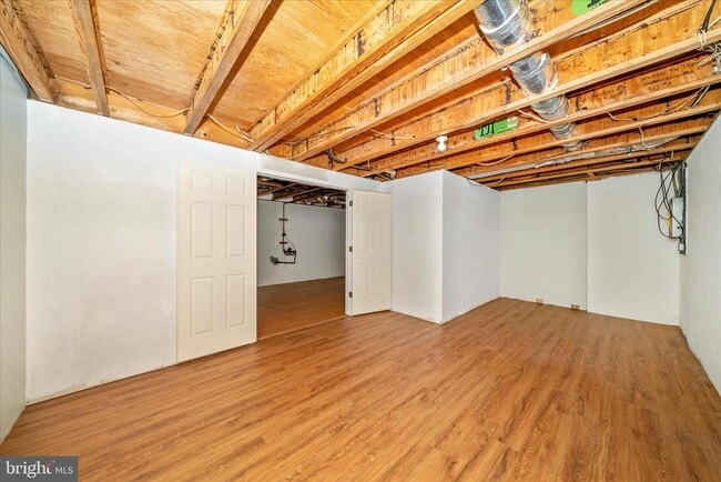 Building Photo - 106 Lamont Ln