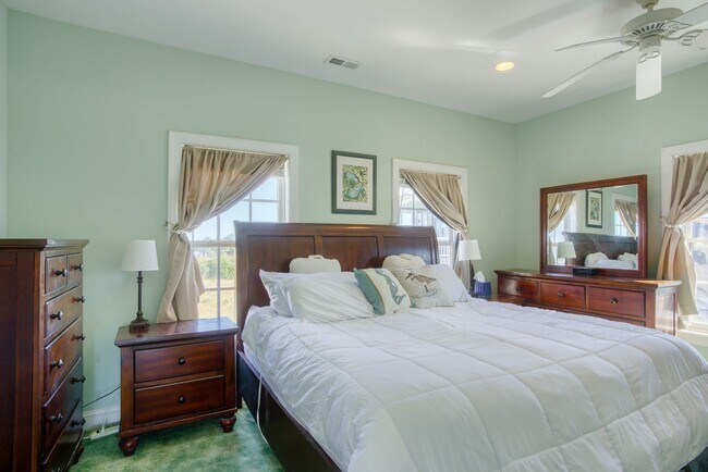 Building Photo - Coastal Duplex with Stunning Water Views — 4BR/3BA | Steps from the Beach!