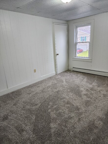 Building Photo - 420 Hudson St