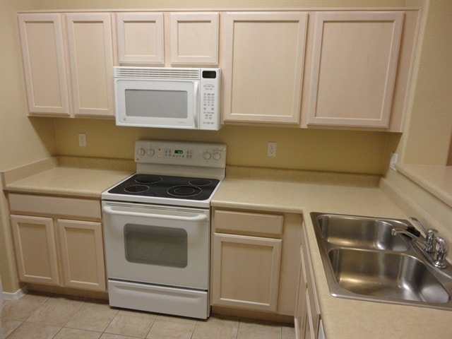 Building Photo - 2435 W Waterway Pl