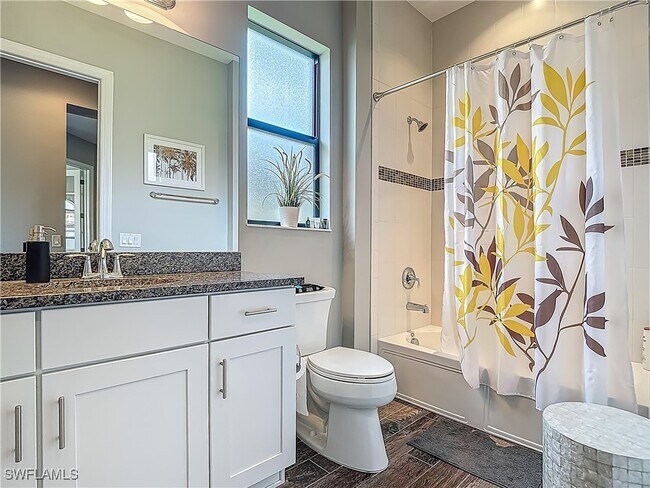 Building Photo - 4524 Tamarind Way