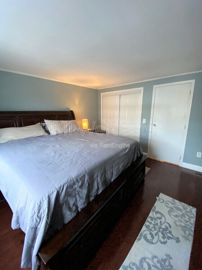 Building Photo - 26 Mountainshire Dr