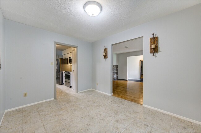 Building Photo - 16019 Fathom Ln