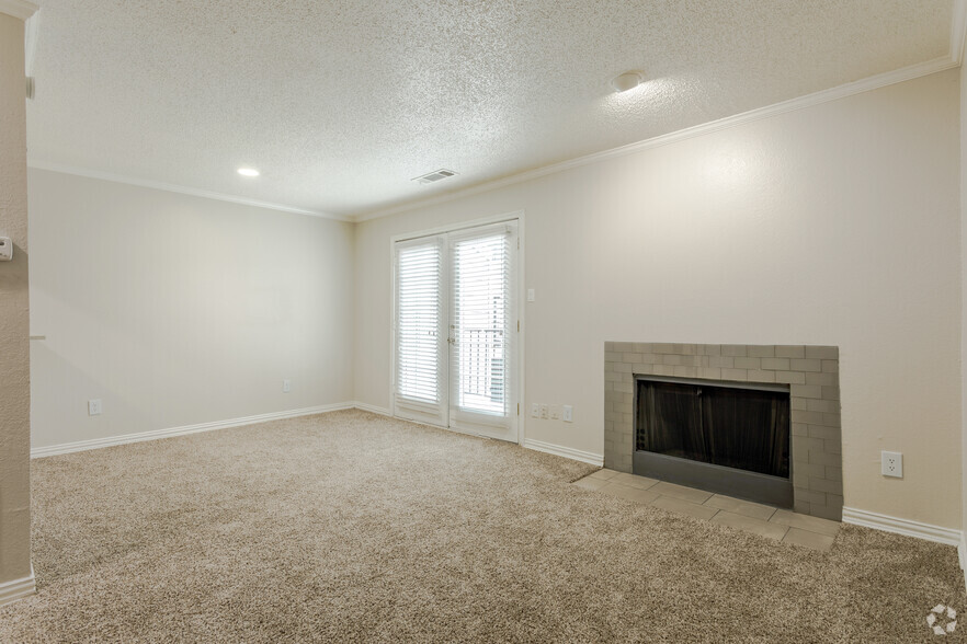 1BR,1BA - 684SF - Living Area - Columbia Oaks