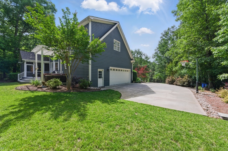 Building Photo - 10 Brown Bear