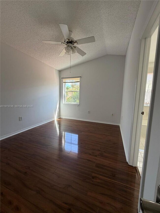 Building Photo - 1534 Weeping Willow Way