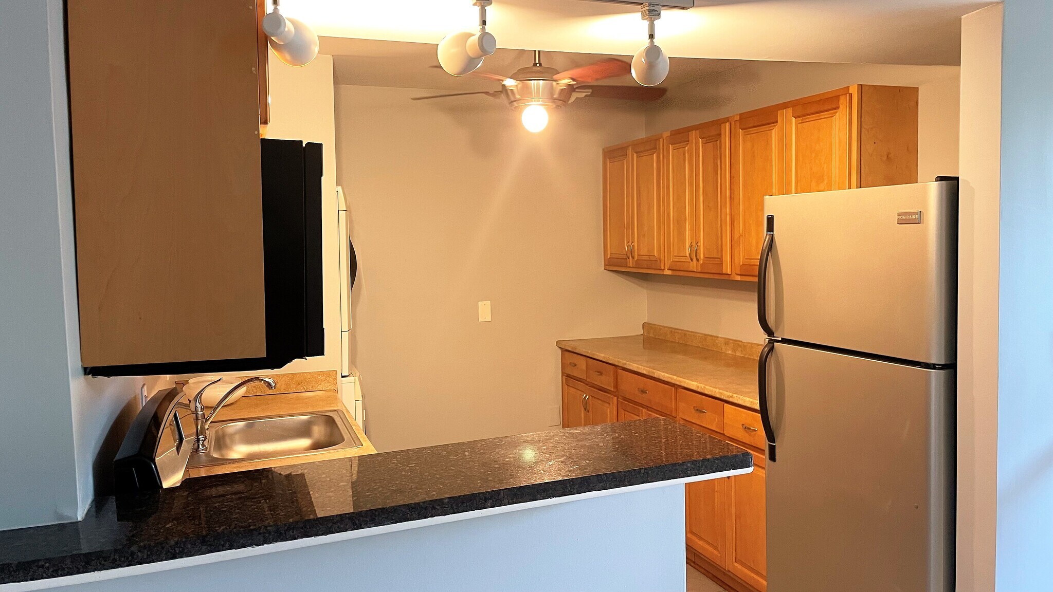 Building Photo - 8405 Greenbelt Rd