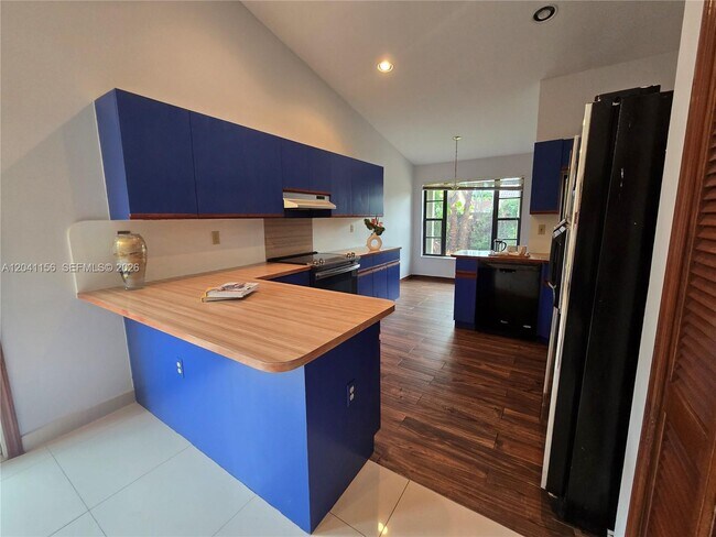 Building Photo - 15630 SW 46th Terrace