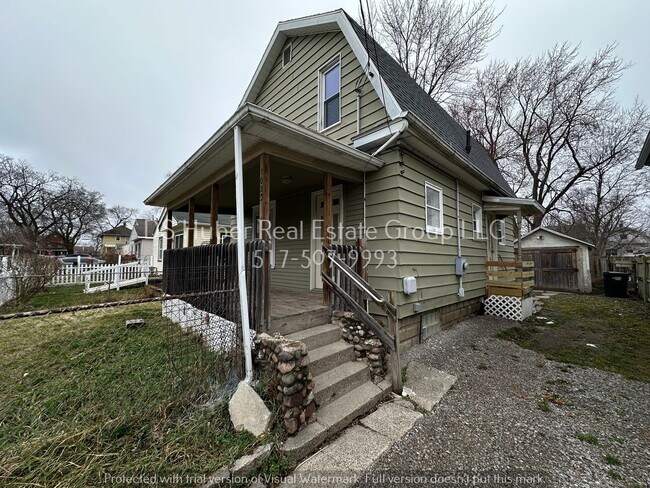 Building Photo - 1023 Persons Ct