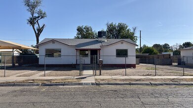 Building Photo - 8033 Carpenter Dr