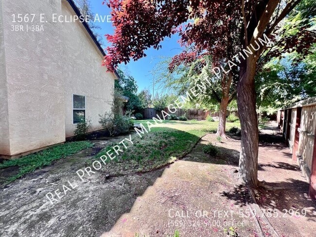 Building Photo - 1567 E Eclipse Ave