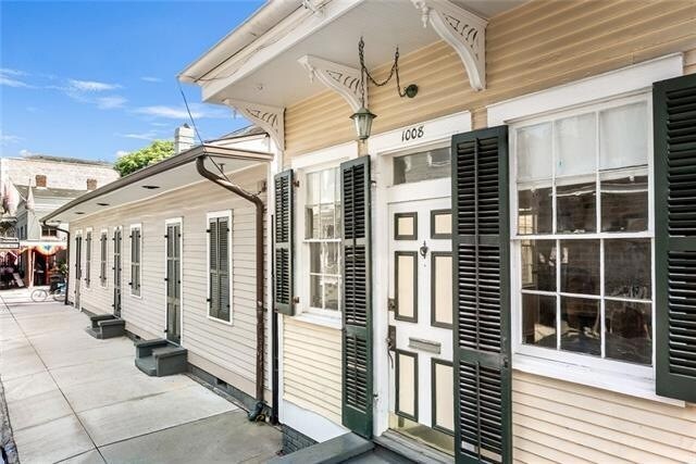 Building Photo - 1008 St Ann St.