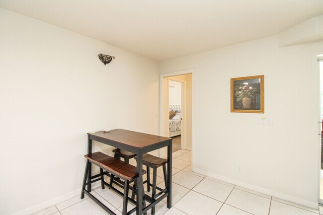 Building Photo - ** 4 BED-3 BATH PRIVATE SINGLE FAMILY POOL...