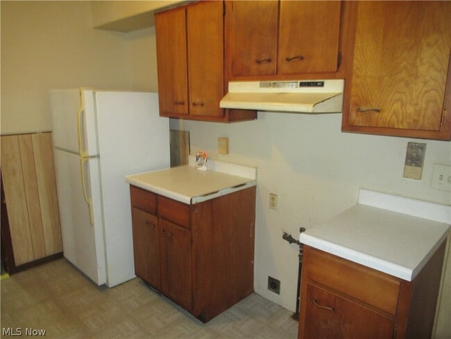 Building Photo - 7594 Southland Rd