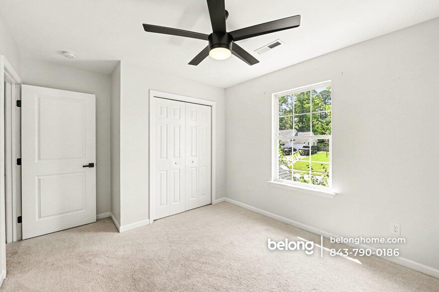 Building Photo - 122 Red Cypress Dr