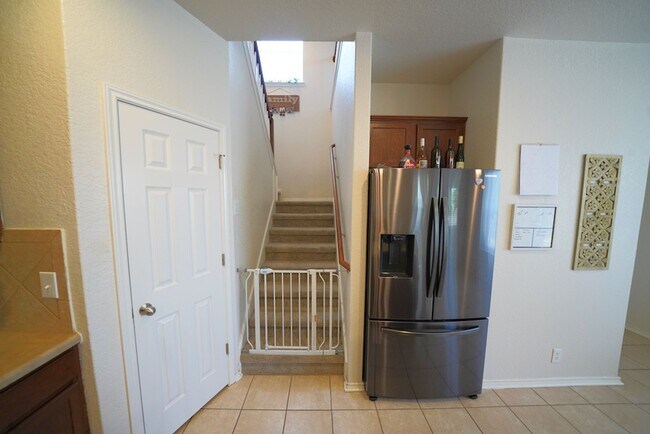 Building Photo - Beautifully Maintained Home in Schertz Now Available. Realtor Commission: $500