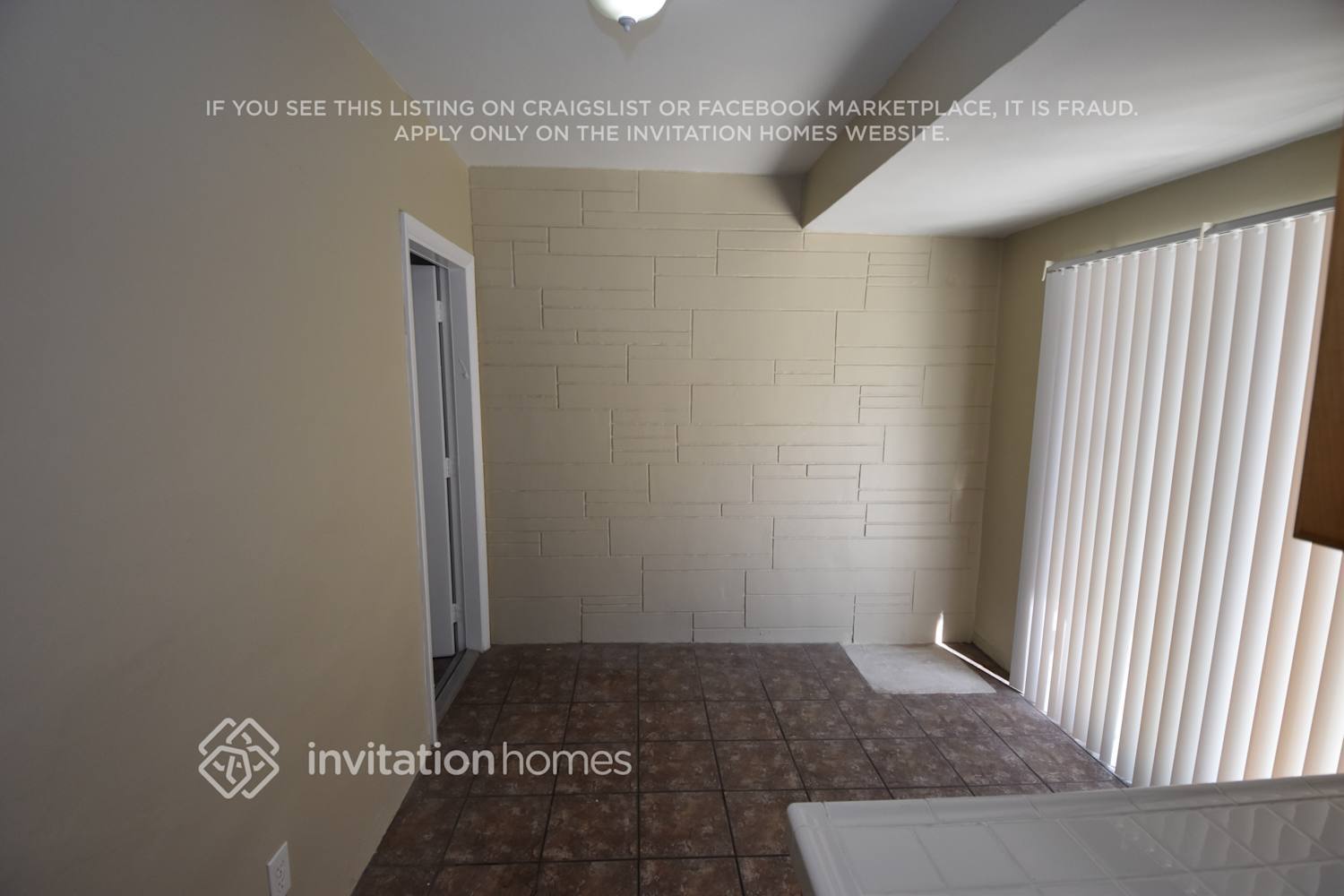 Building Photo - 1307 N 46th Ave