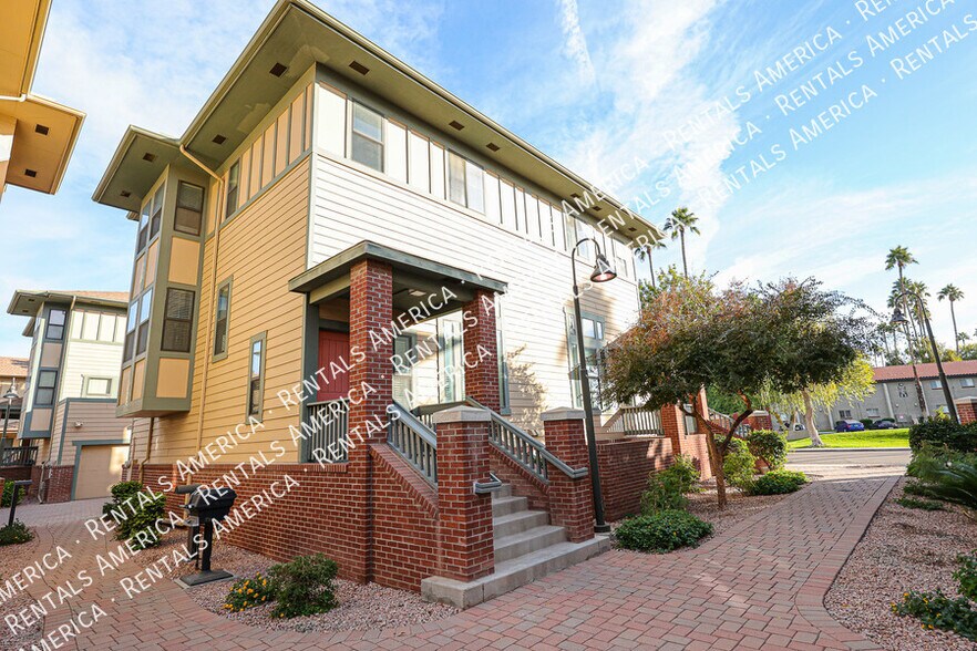 Building Photo - 760 S Beck Ave