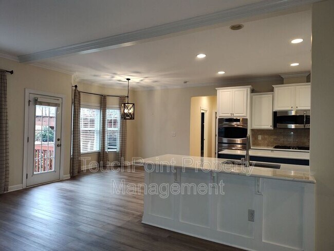 Building Photo - 4009 Oxford Mill Rd