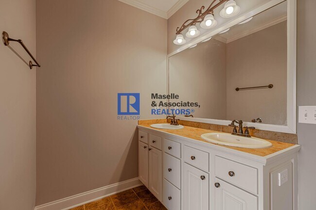 Building Photo - 3 Bed/2 Bath Home in Reservoir East of Brandon