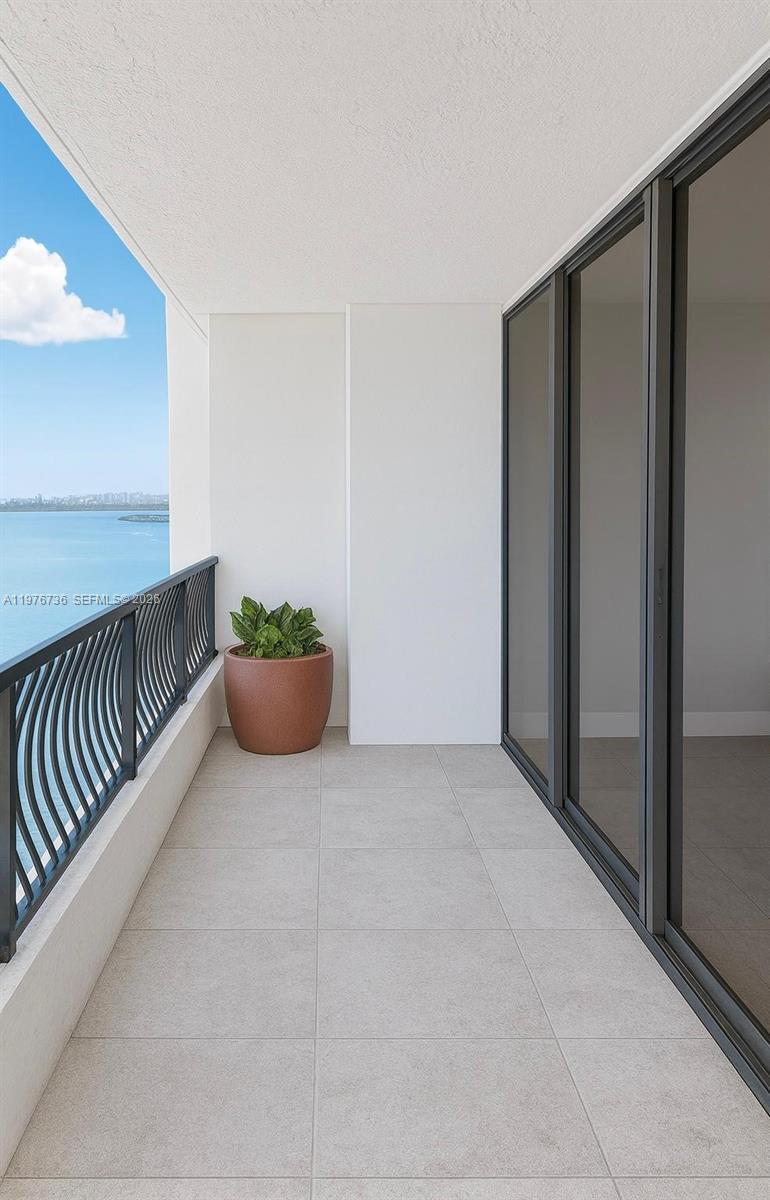 Building Photo - 555 NE 15th St