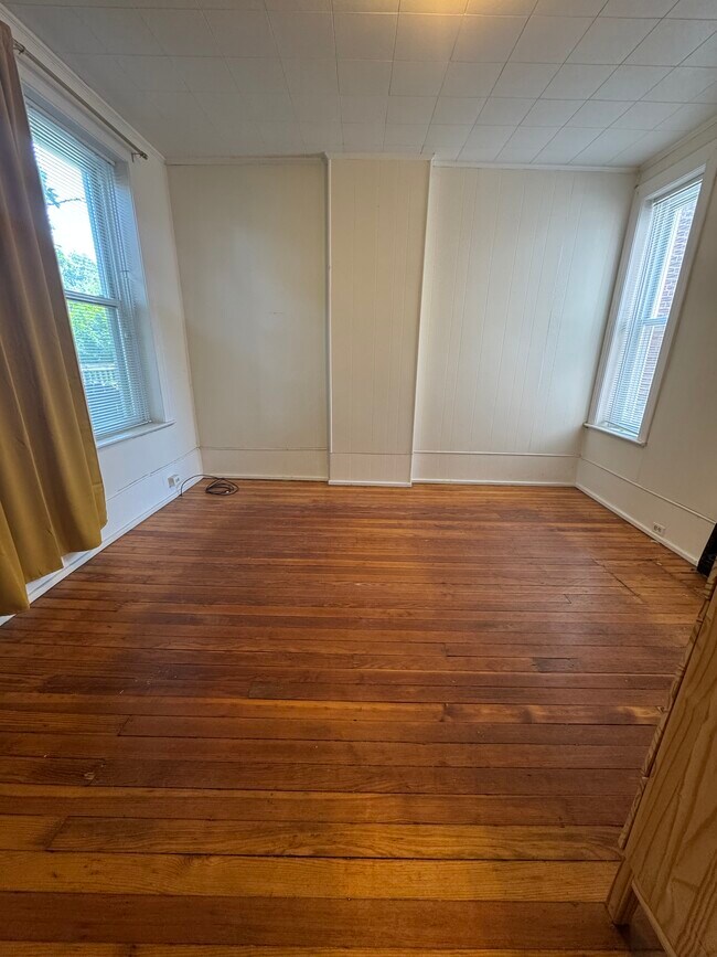 Building Photo - 711 Wilmington Ave