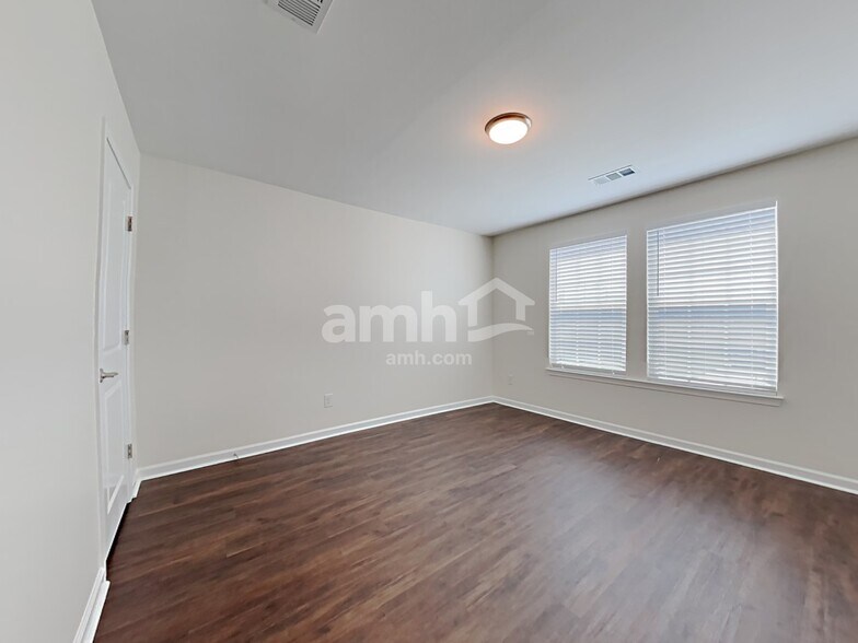 Building Photo - 1721 Muirwood Blvd