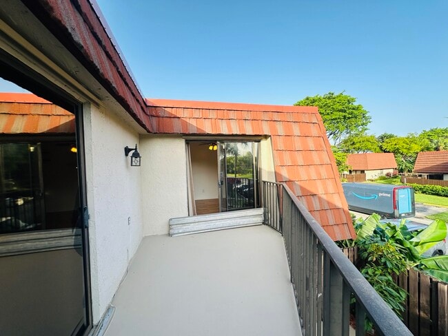 Building Photo - 8559 Boca Rio Dr