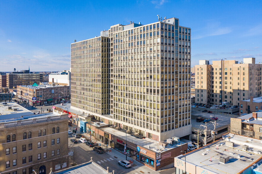 Primary Photo - Lincoln Park Plaza