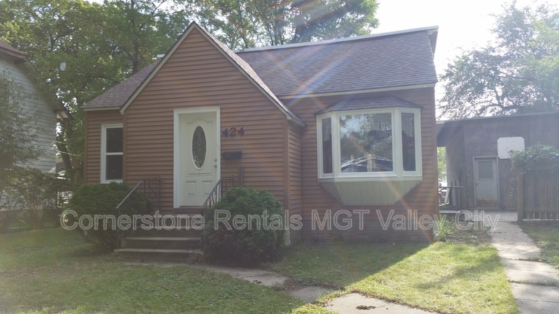 Building Photo - 424 6th Ave NE