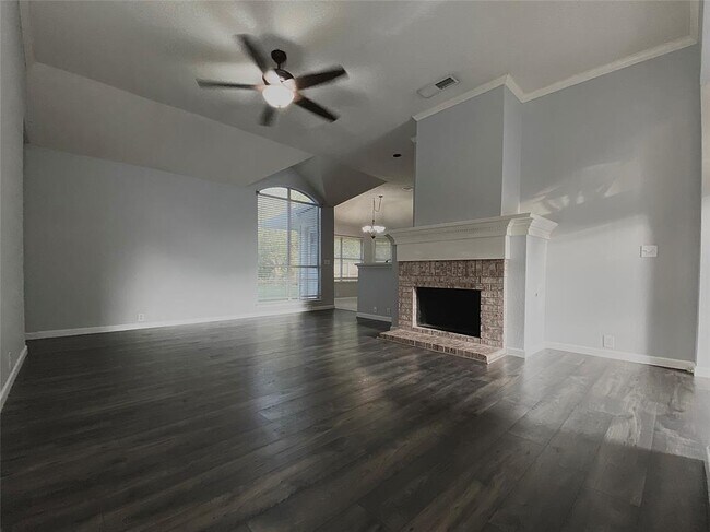 Building Photo - 103 Worchester Ln