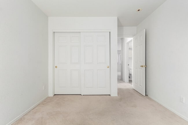 Building Photo - 1116 S 53rd St