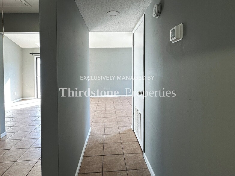 Building Photo - 4711 San Jose Village Ct