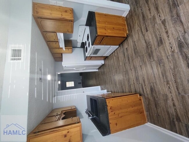 Building Photo - 601 Tupelo Trail