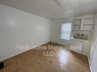 Building Photo - 405 E Orange St