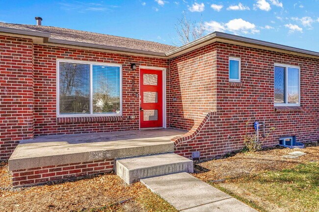 Building Photo - $3,640.95 - $300 OFF First Month's Rent - 4 Bedroom, 3 Bath, Single Family Home in Denver with Fi...
