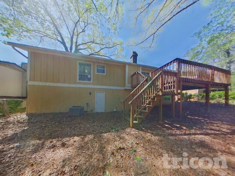 Building Photo - 2574 Northbrook Rd