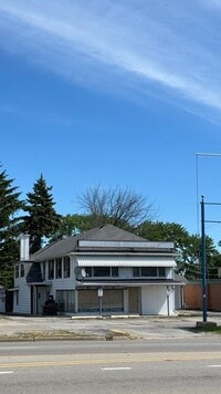 Building Photo - 2614 Grand Ave